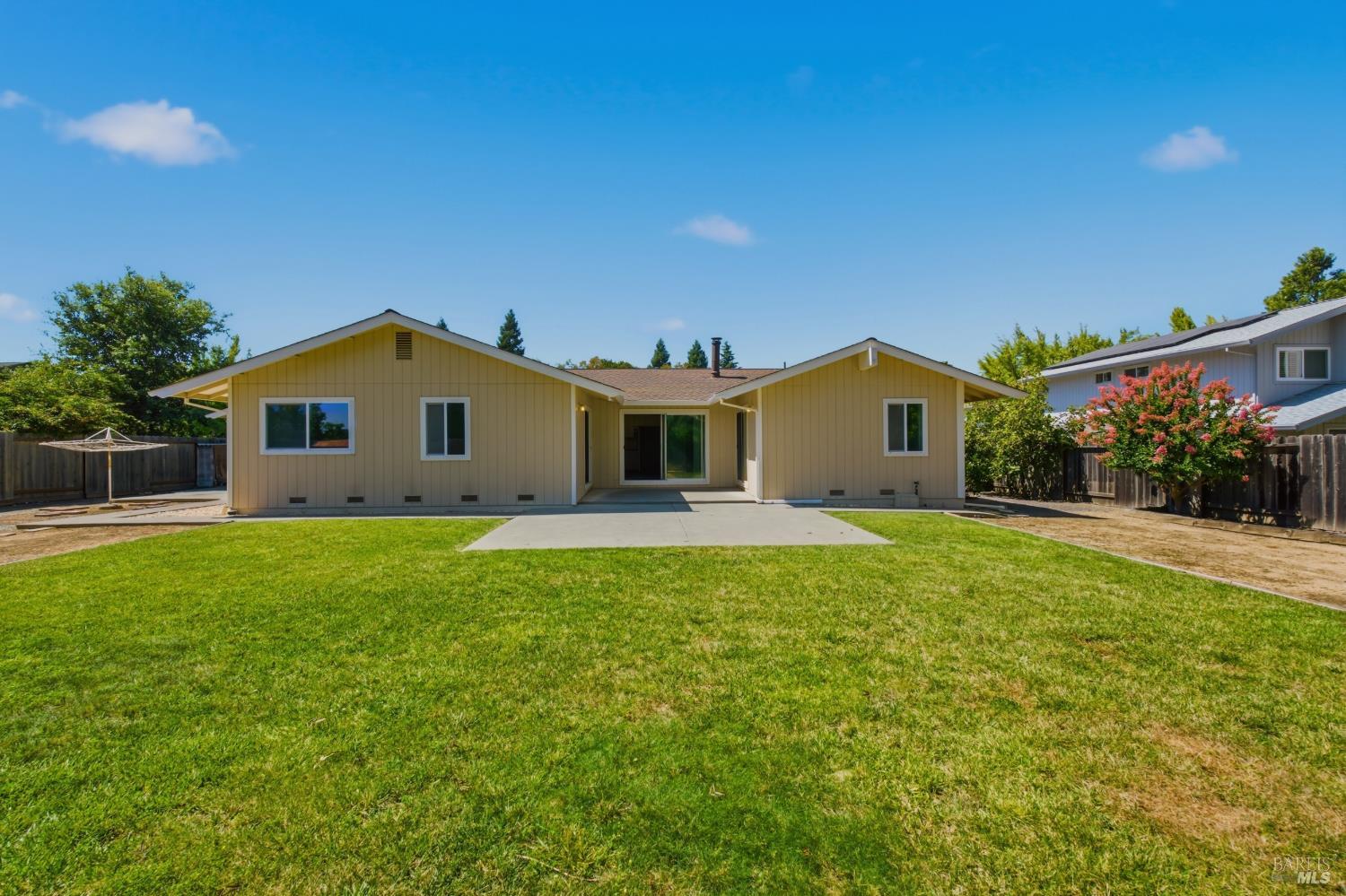 1261 Sweetbriar Drive Napa CA 94558