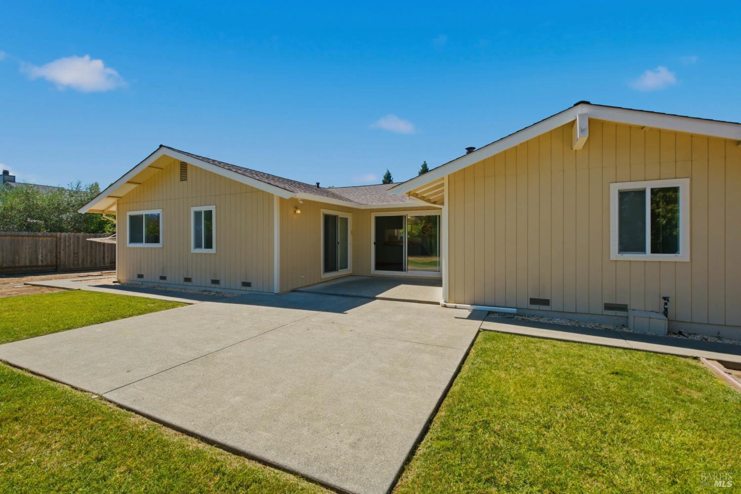 1261 Sweetbriar Drive Napa CA 94558