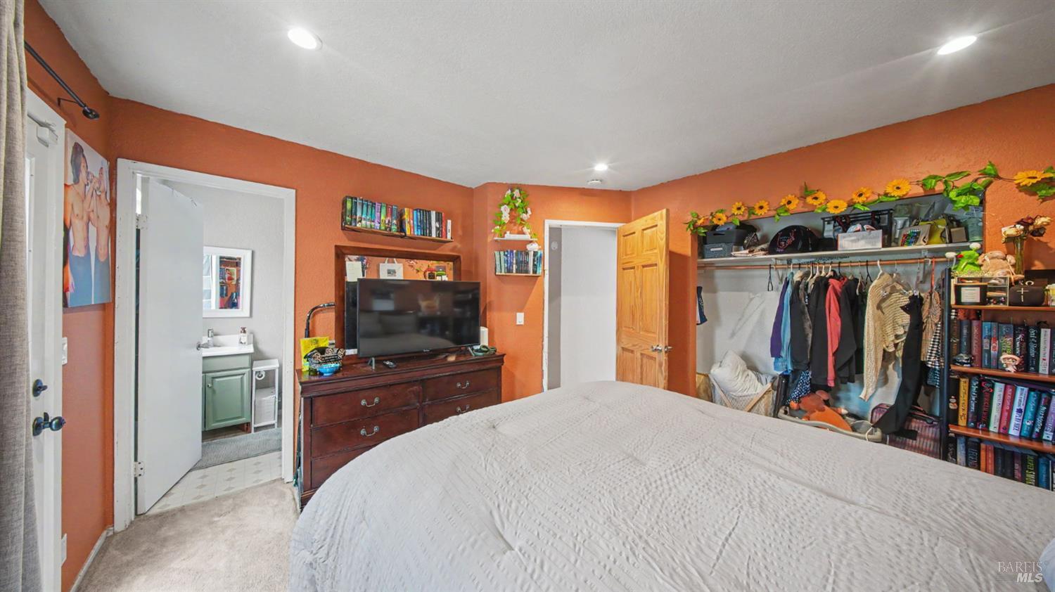 156 Peach Street Vallejo CA 94589