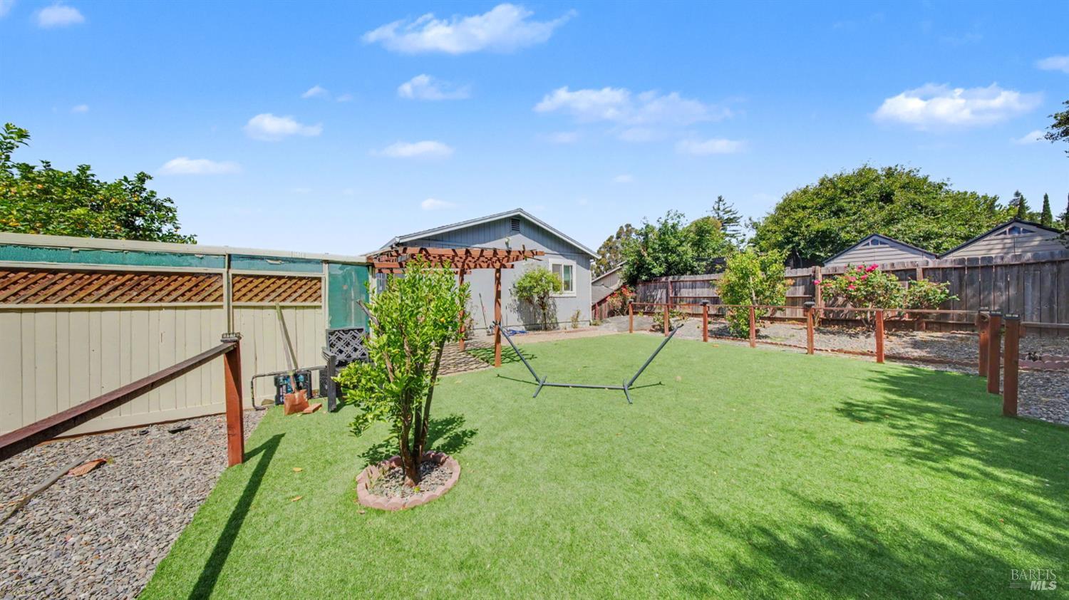 156 Peach Street Vallejo CA 94589