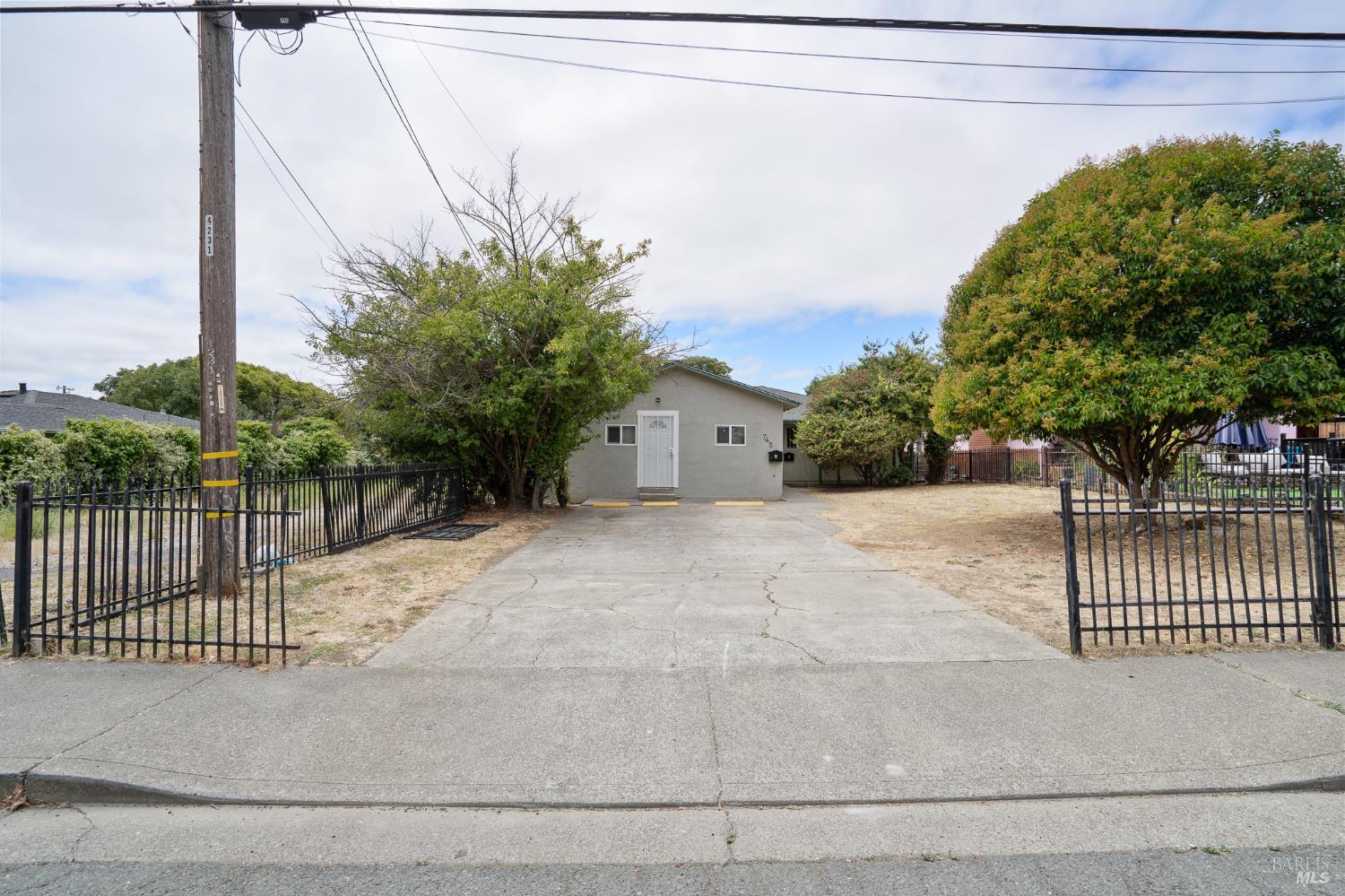 745 5th Street Vallejo CA 94590