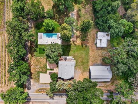 5647 Highway 128 Highway Geyserville CA 95441