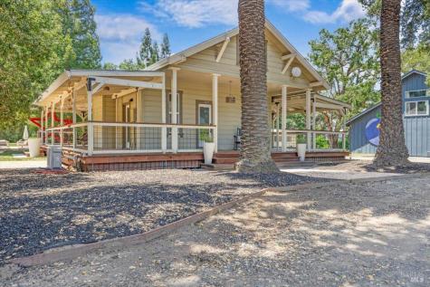 5647 Highway 128 Highway Geyserville CA 95441