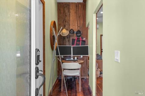 5647 Highway 128 Highway Geyserville CA 95441
