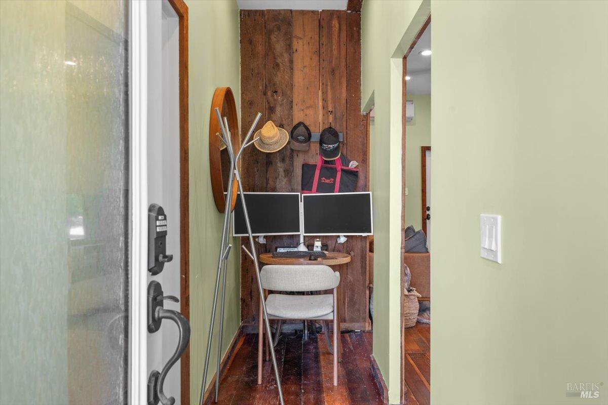 5647 Highway 128 Highway Geyserville CA 95441