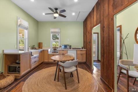 5647 Highway 128 Highway Geyserville CA 95441
