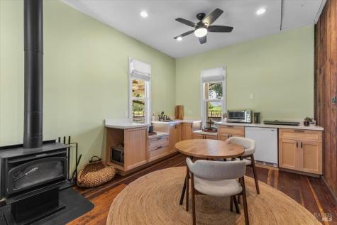 5647 Highway 128 Highway Geyserville CA 95441