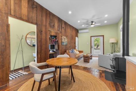 5647 Highway 128 Highway Geyserville CA 95441