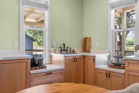 5647 Highway 128 Highway Geyserville CA 95441