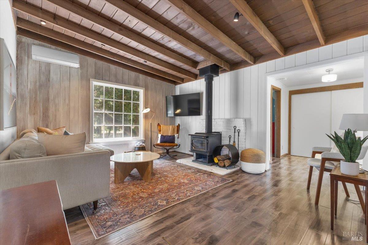 5647 Highway 128 Highway Geyserville CA 95441
