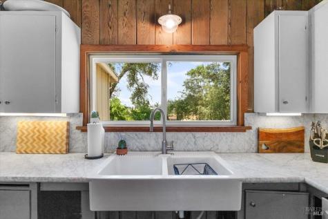 5647 Highway 128 Highway Geyserville CA 95441