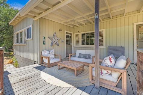 5647 Highway 128 Highway Geyserville CA 95441