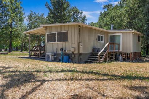 5647 Highway 128 Highway Geyserville CA 95441