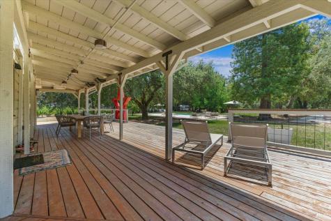 5647 Highway 128 Highway Geyserville CA 95441