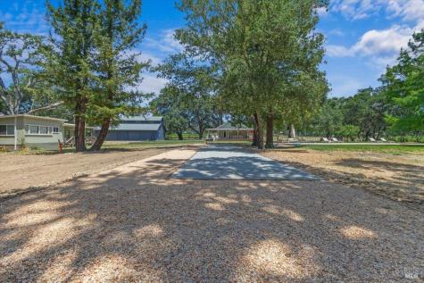 5647 Highway 128 Highway Geyserville CA 95441