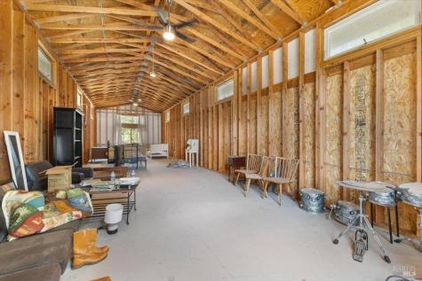 5647 Highway 128 Highway Geyserville CA 95441