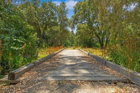 5647 Highway 128 Highway Geyserville CA 95441