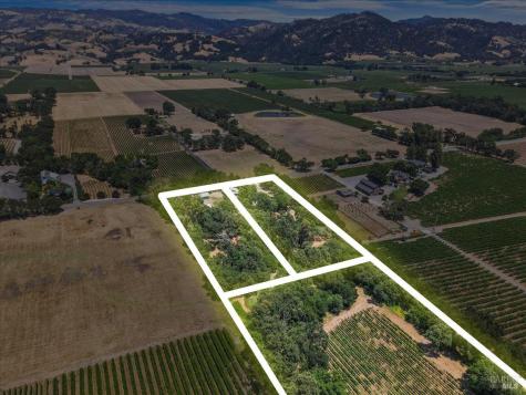 5647 Highway 128 Highway Geyserville CA 95441