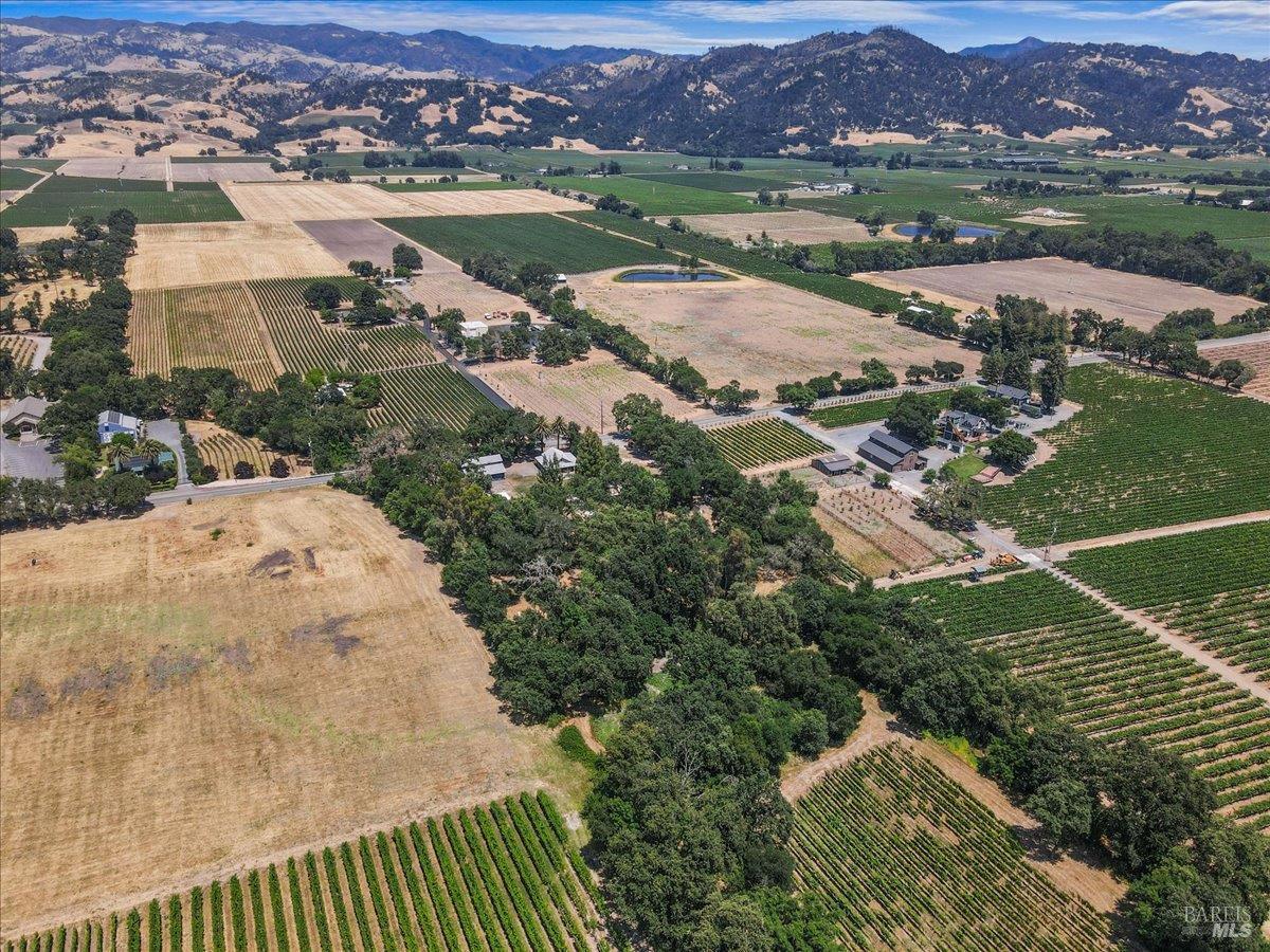 5647 Highway 128 Highway Geyserville CA 95441