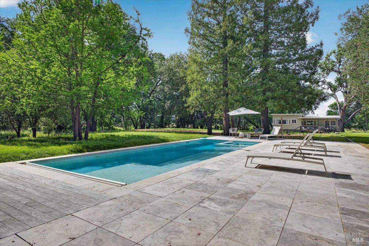 5647 Highway 128 Highway Geyserville CA 95441