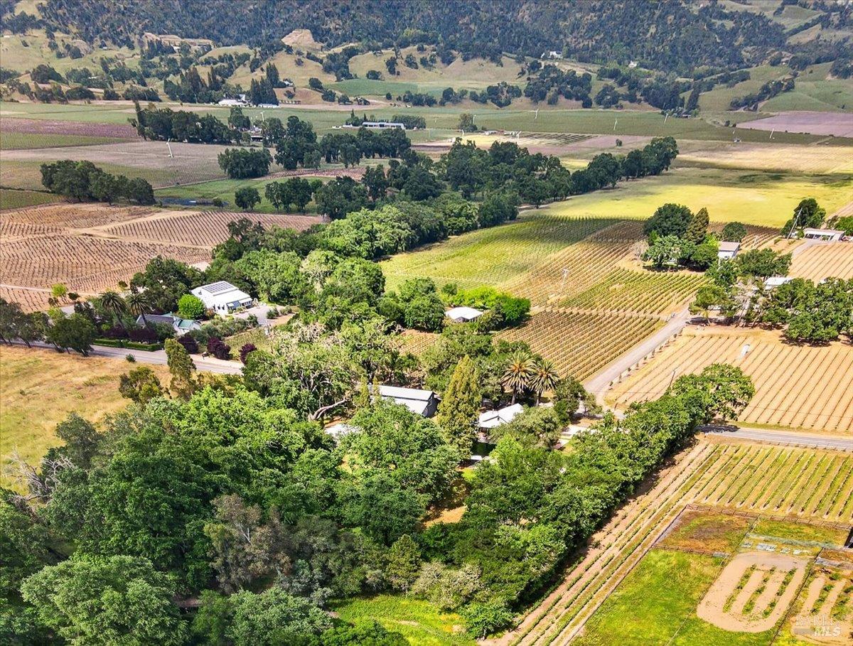 5647 Highway 128 Highway Geyserville CA 95441