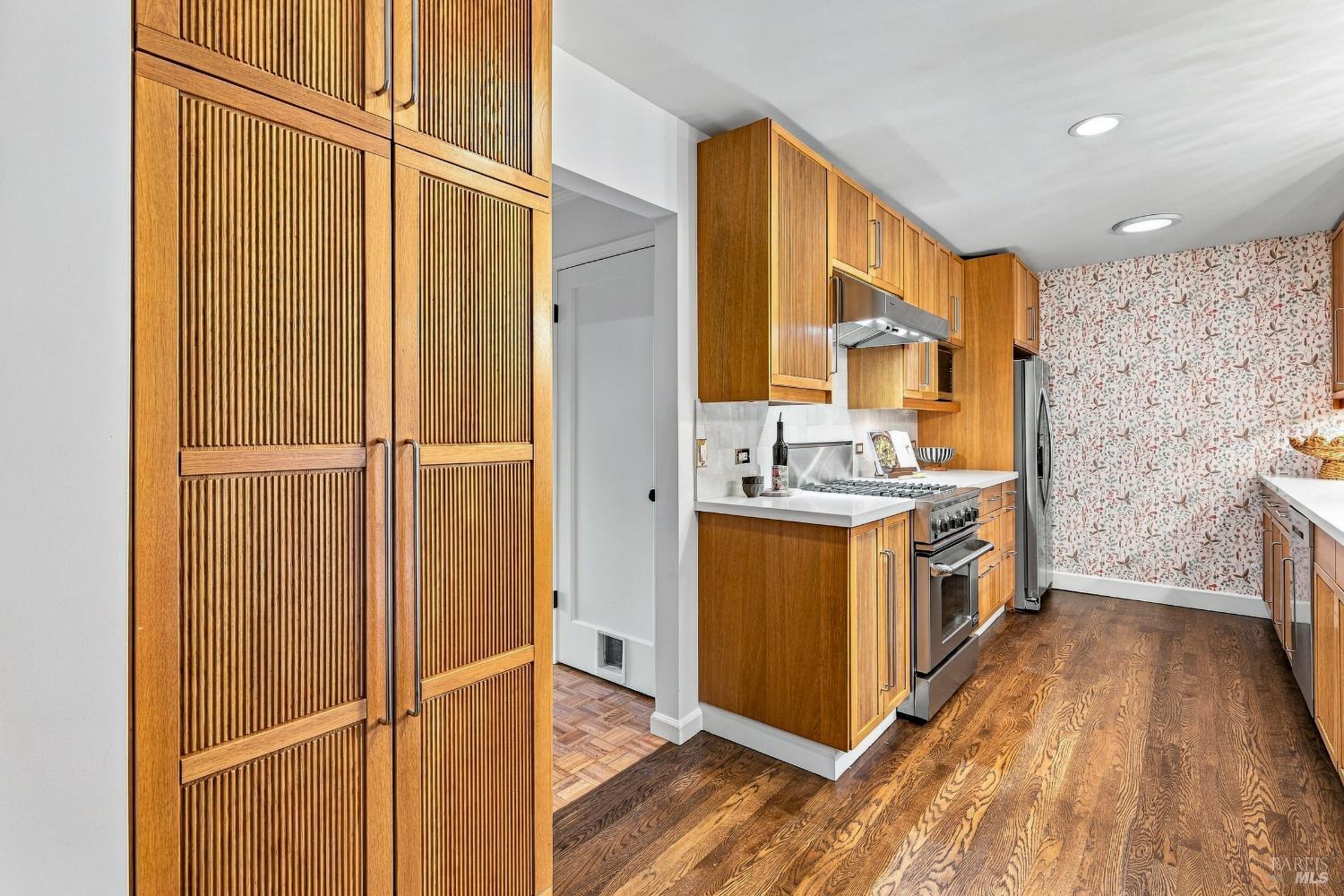 729 Elm Drive Petaluma CA 94952