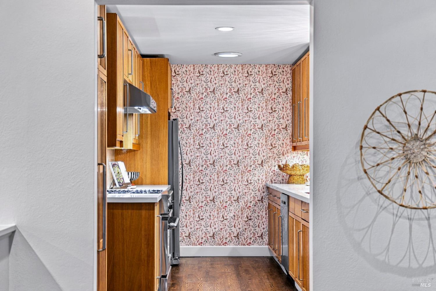 729 Elm Drive Petaluma CA 94952