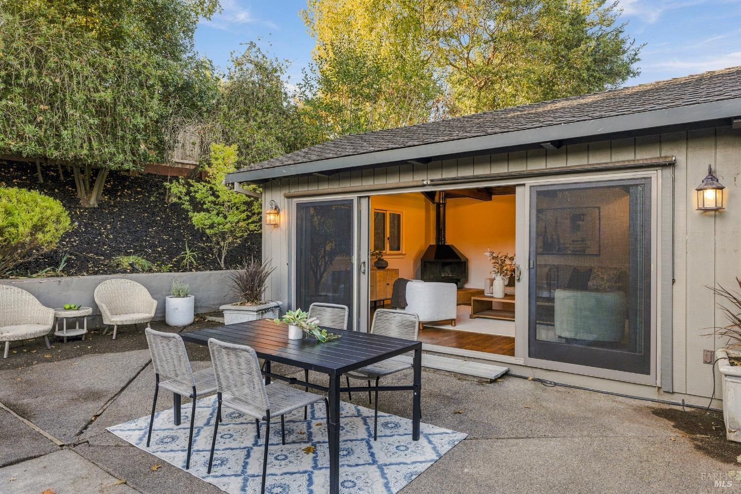 729 Elm Drive Petaluma CA 94952