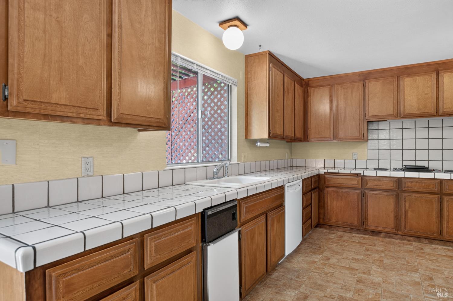 843 Coventry Lane Fairfield CA 94533