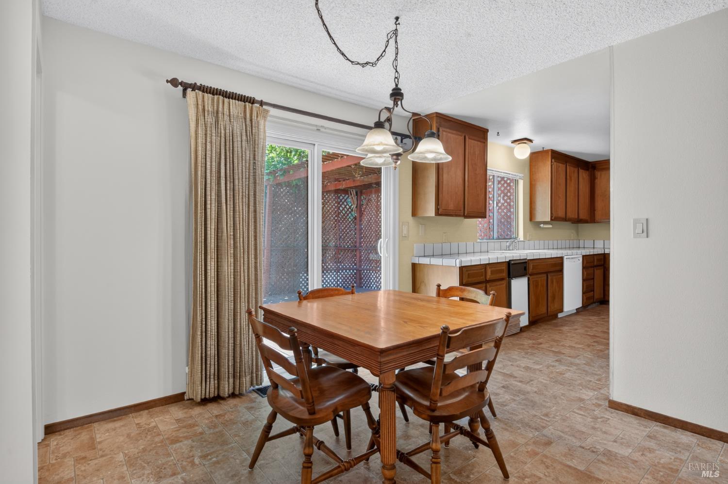 843 Coventry Lane Fairfield CA 94533