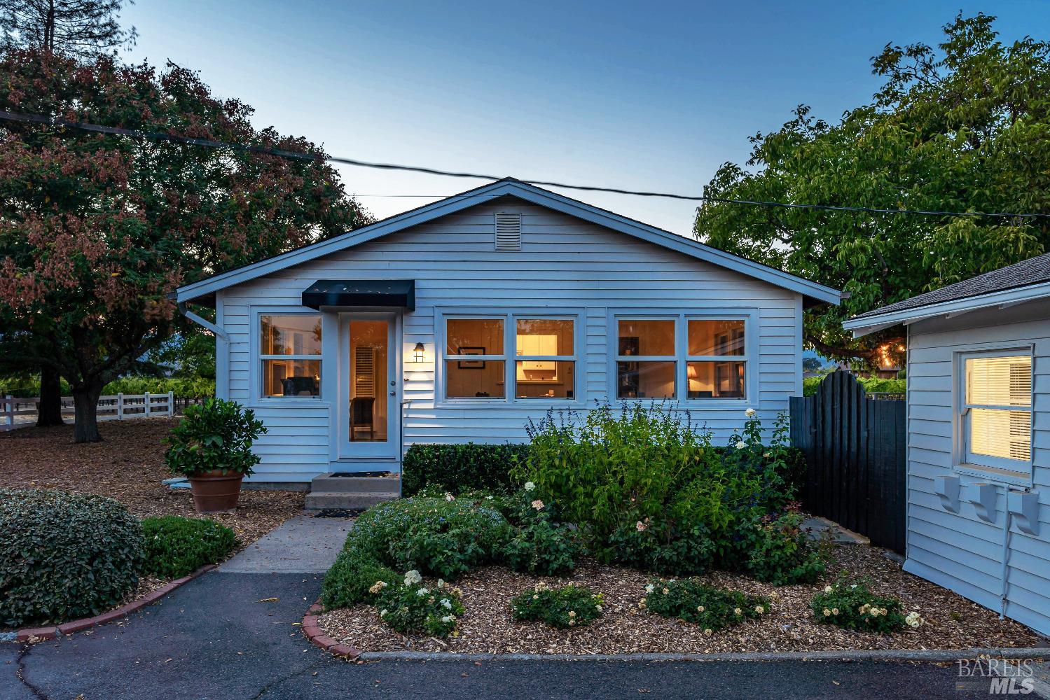 1234 Davis Lane St. Helena CA 94574