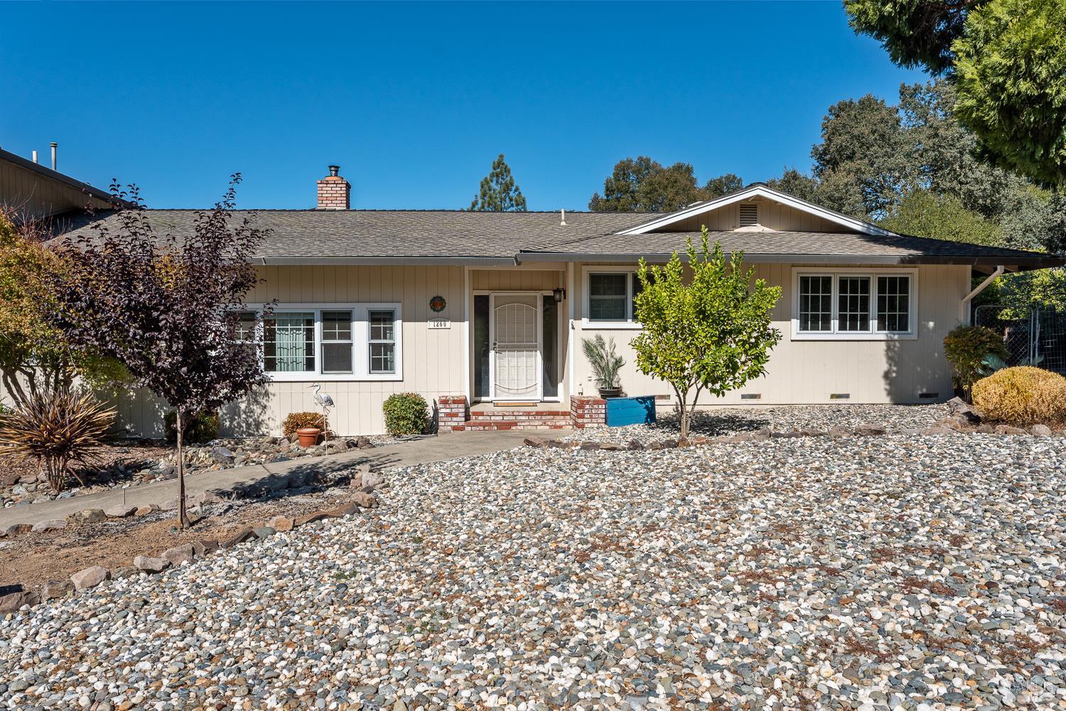 1260 Sequoia Plaza Ukiah CA 95482