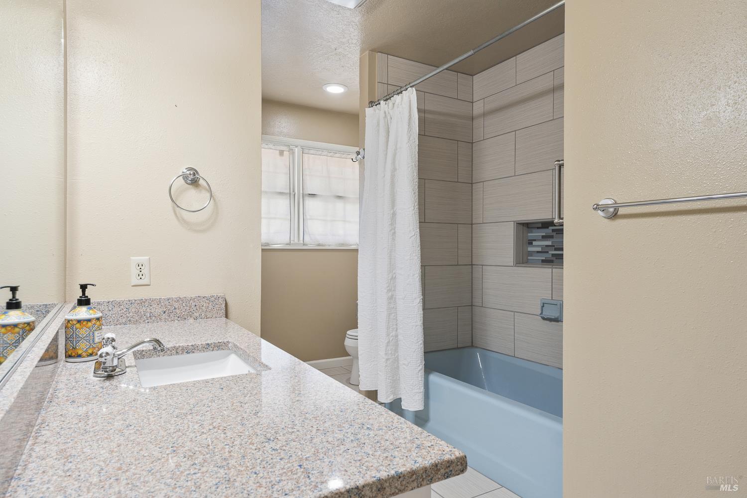1260 Sequoia Plaza Ukiah CA 95482