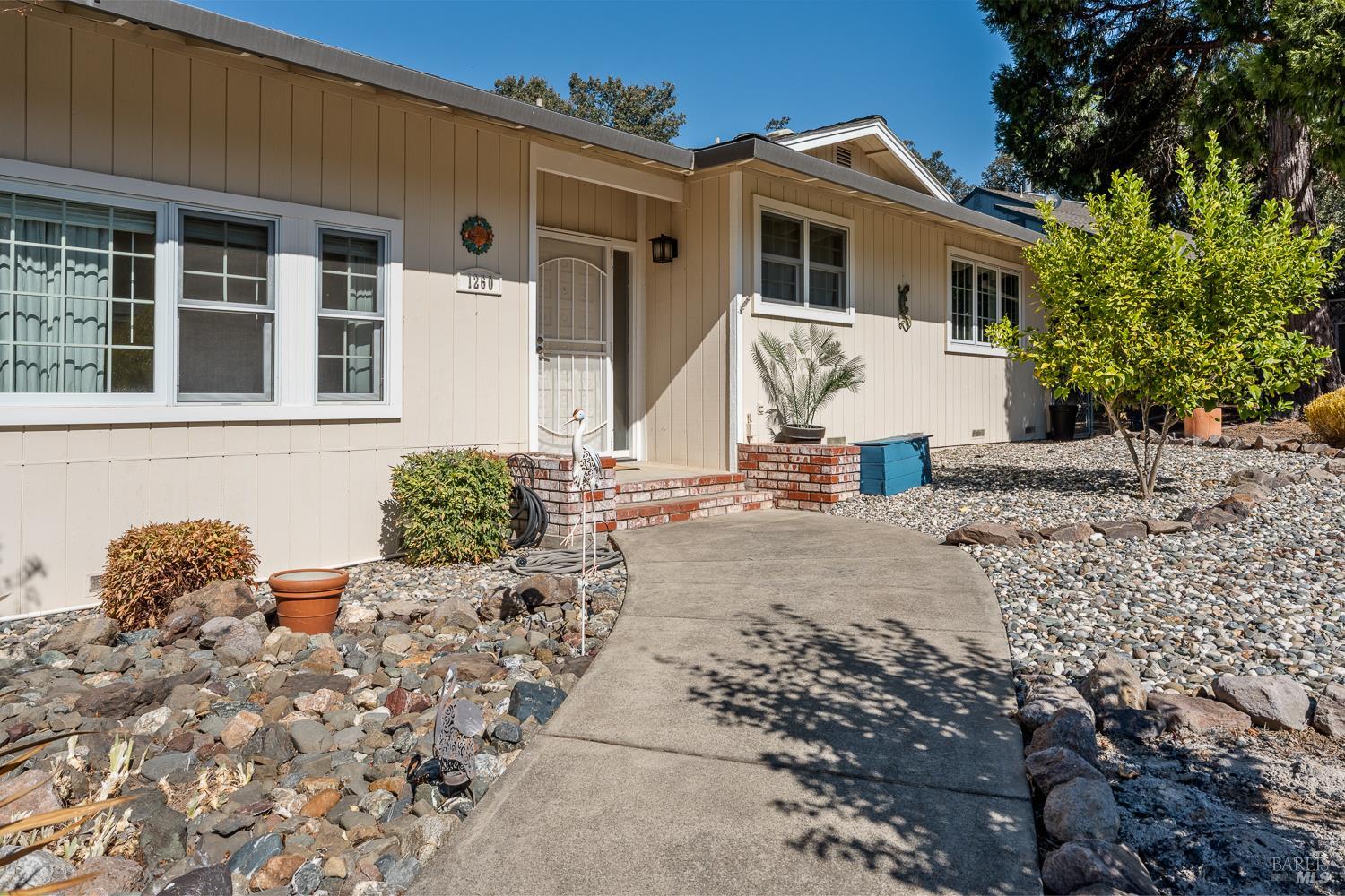 1260 Sequoia Plaza Ukiah CA 95482