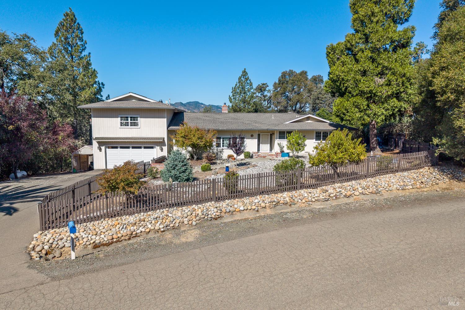1260 Sequoia Plaza Ukiah CA 95482