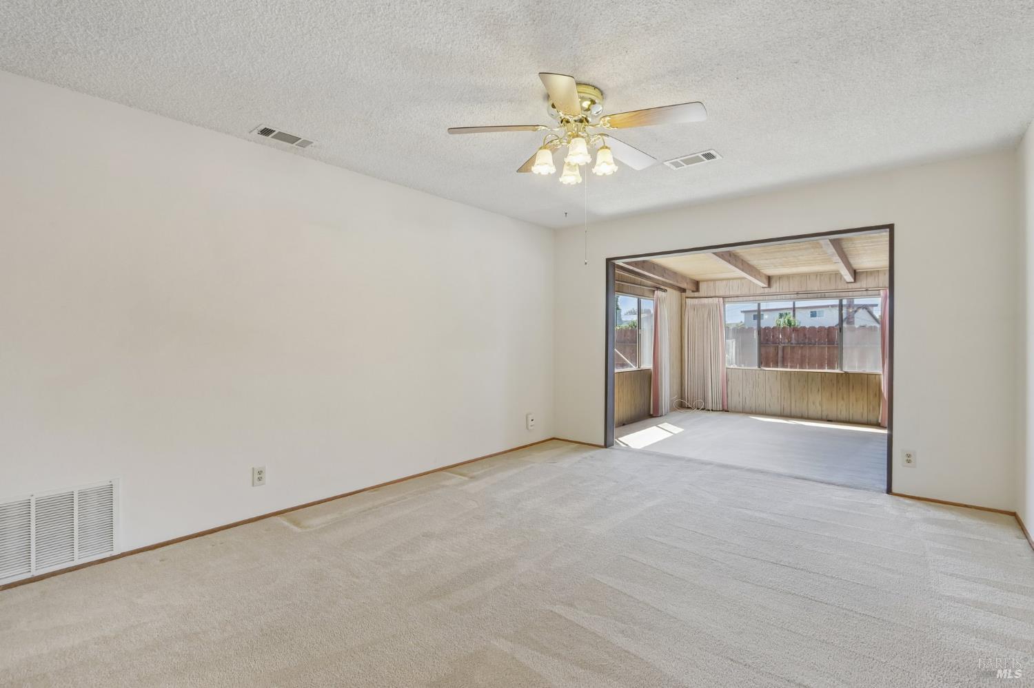 331 E Pacific Avenue Fairfield CA 94533