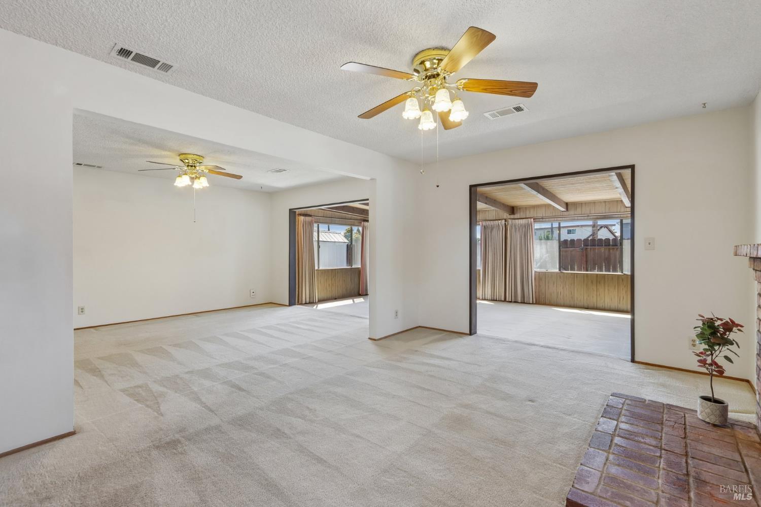 331 E Pacific Avenue Fairfield CA 94533