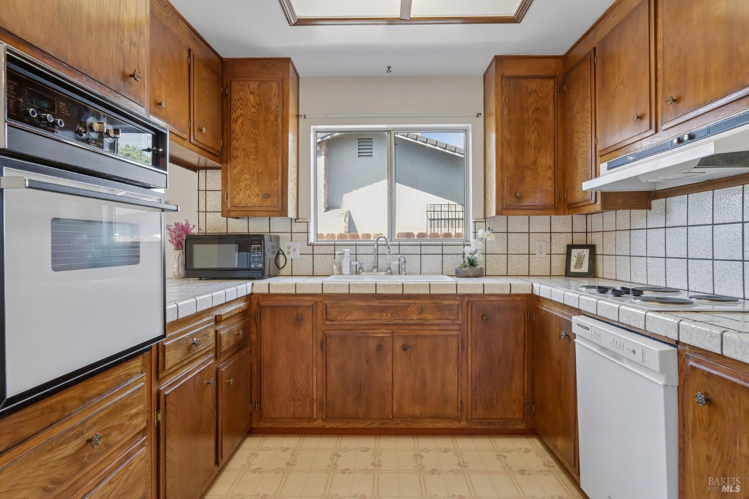 331 E Pacific Avenue Fairfield CA 94533