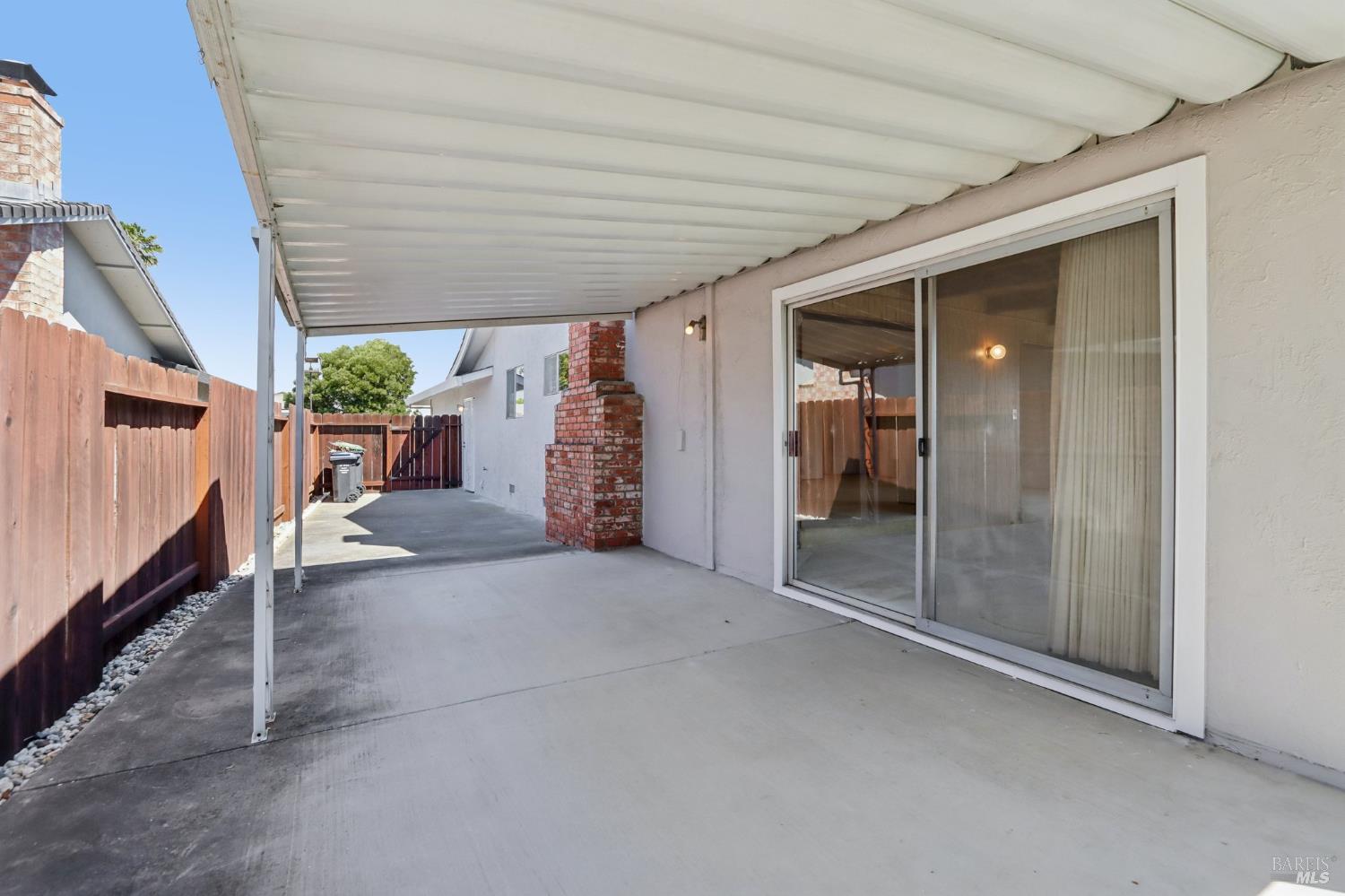 331 E Pacific Avenue Fairfield CA 94533