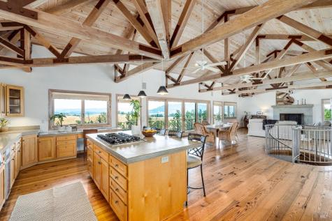 6513 Lakeville Highway Petaluma CA 94954