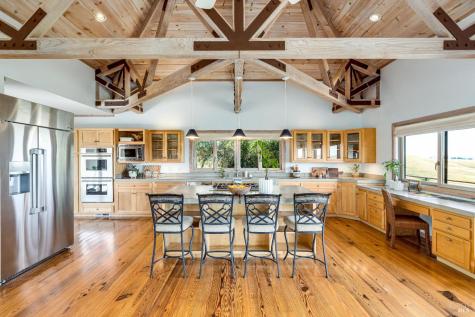 6513 Lakeville Highway Petaluma CA 94954