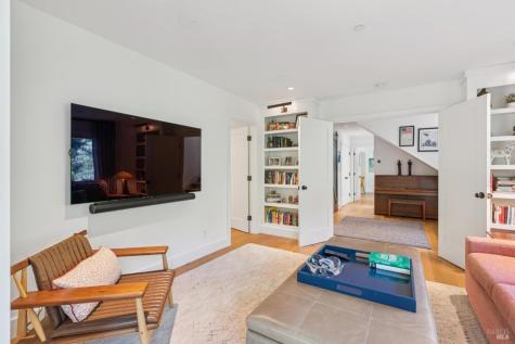 83 Hatzic Court Larkspur CA 94939