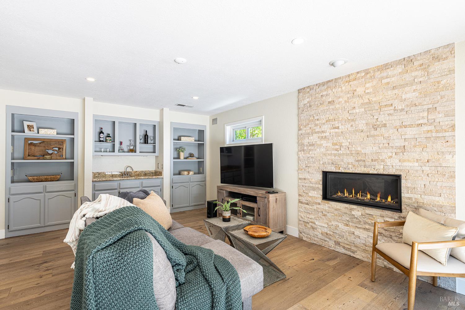1018 Oakmont Court Napa CA 94559