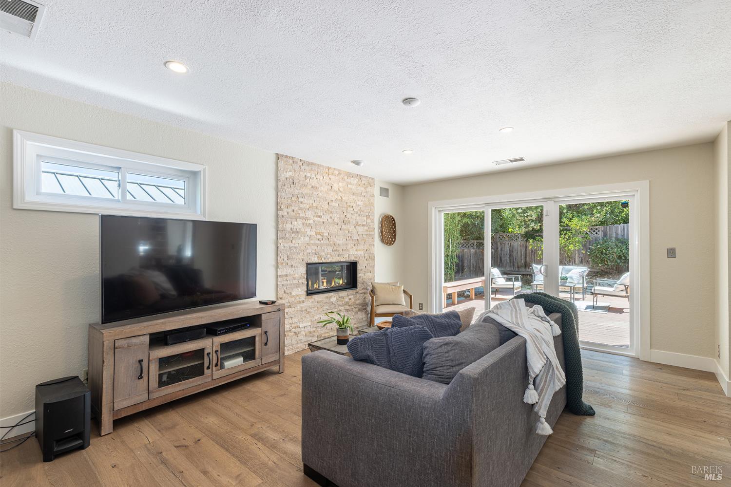 1018 Oakmont Court Napa CA 94559