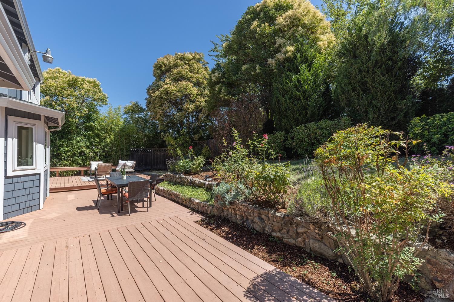 1018 Oakmont Court Napa CA 94559