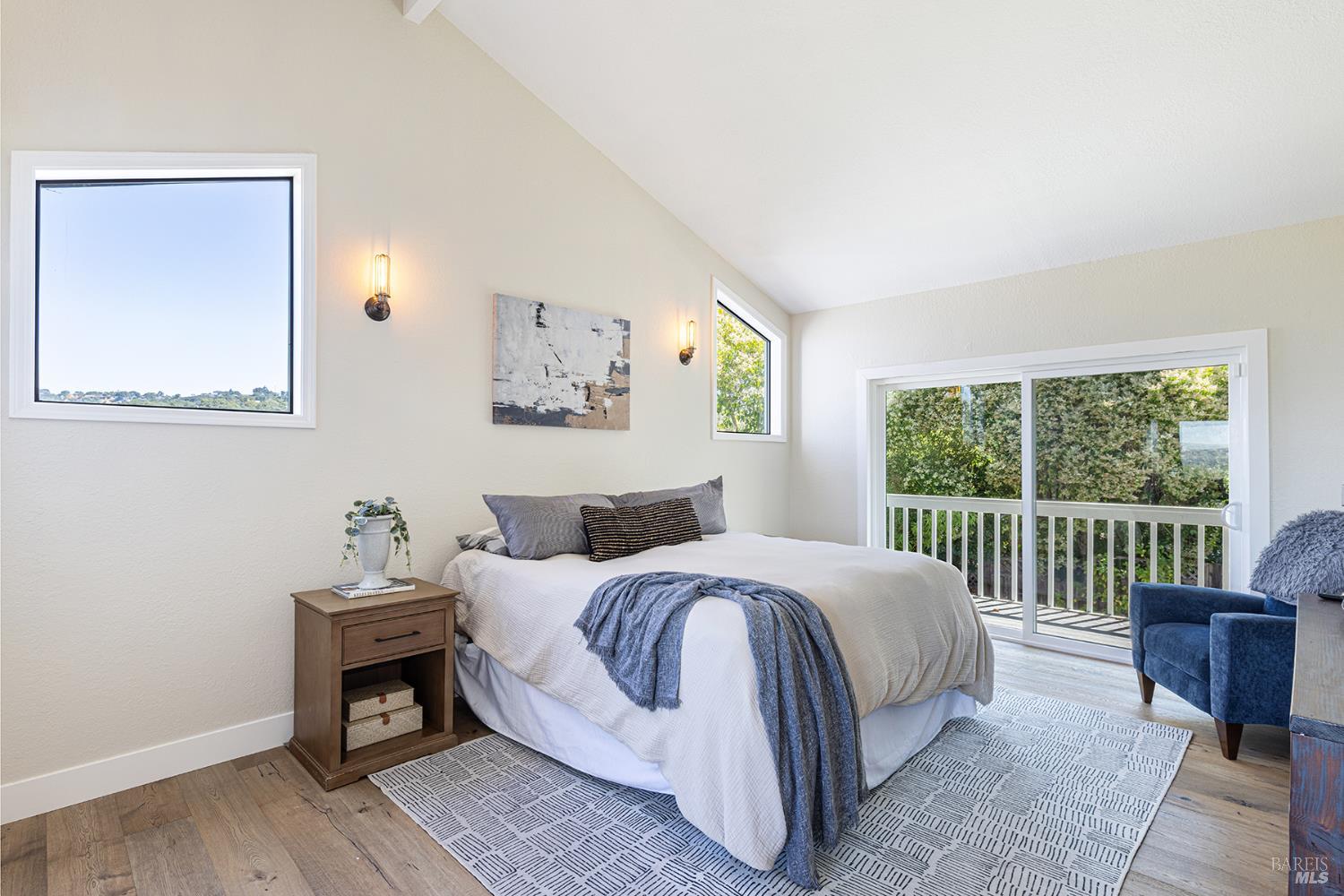 1018 Oakmont Court Napa CA 94559