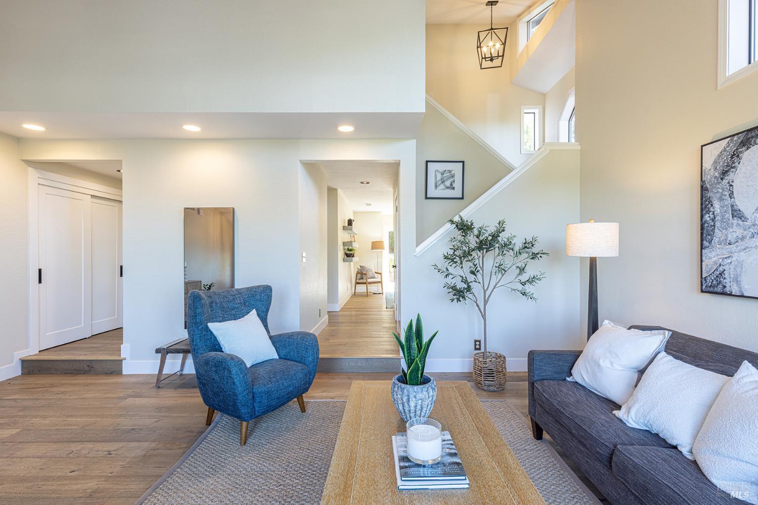 1018 Oakmont Court Napa CA 94559