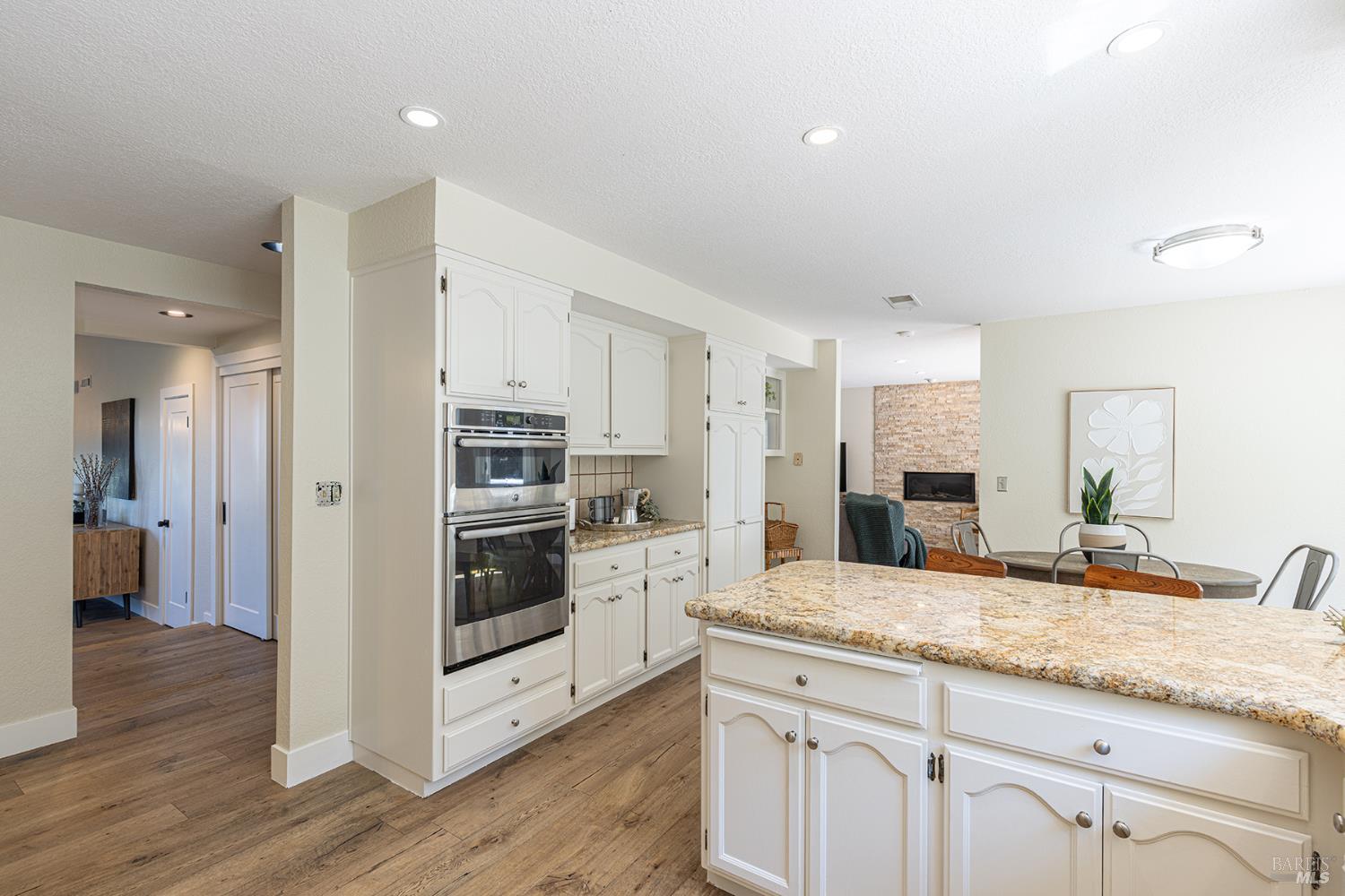 1018 Oakmont Court Napa CA 94559