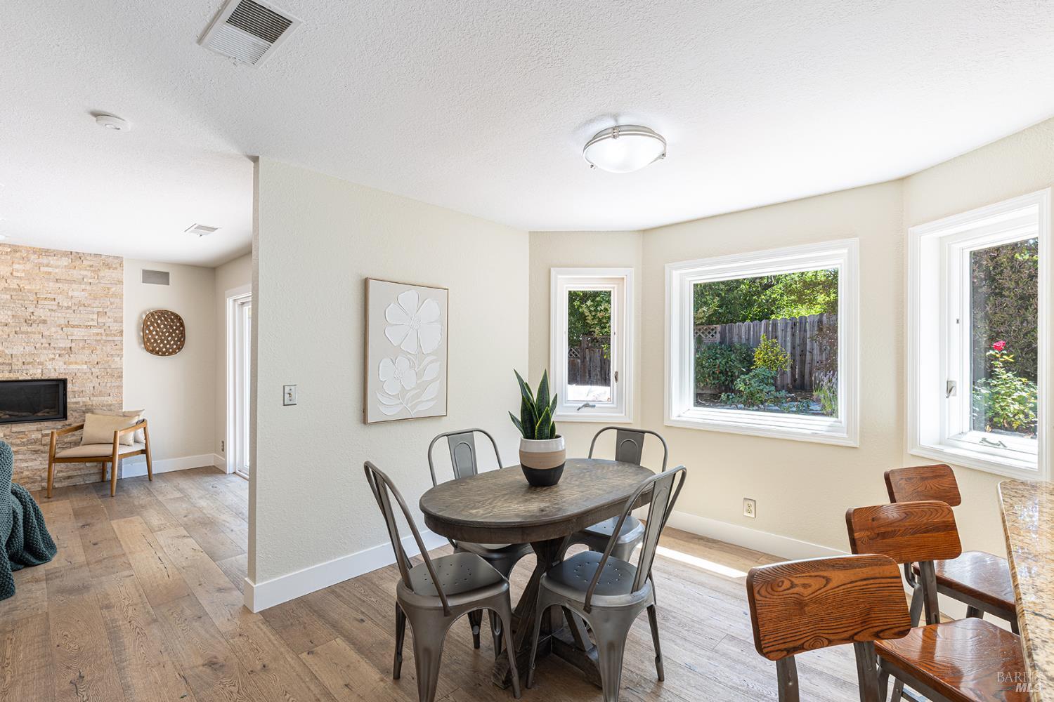 1018 Oakmont Court Napa CA 94559