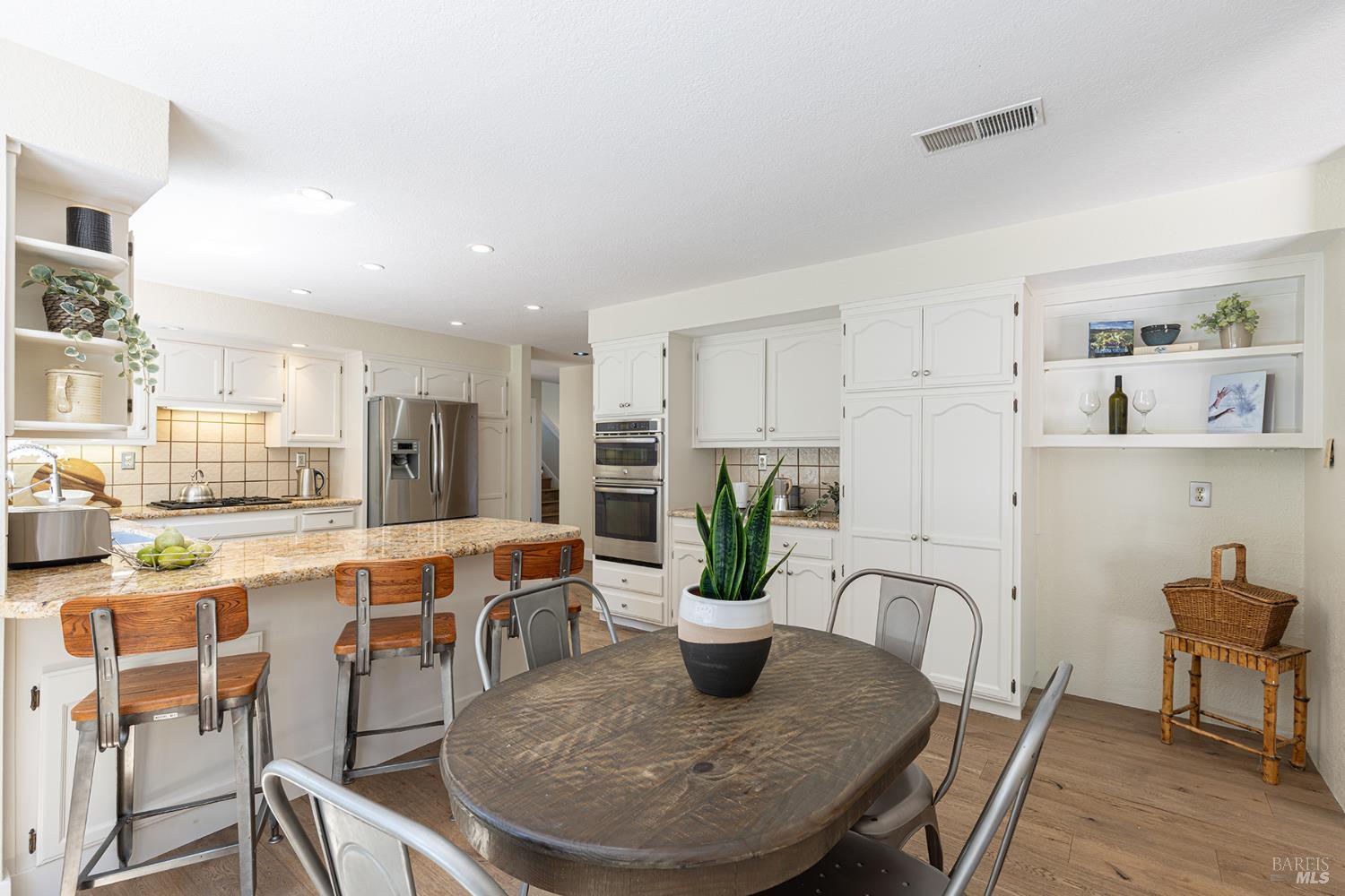 1018 Oakmont Court Napa CA 94559